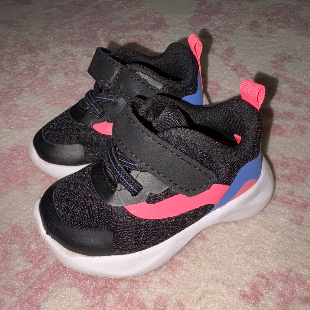 Wonder Nation Black Athletic Sneakers with Pink and Purple Details Size 3